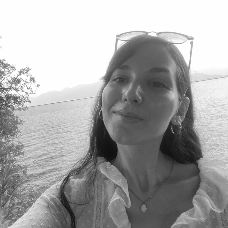 Sare Öztürk